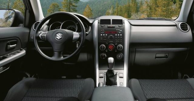 2014 Suzuki Grand Vitara JP 2.4  第7張相片
