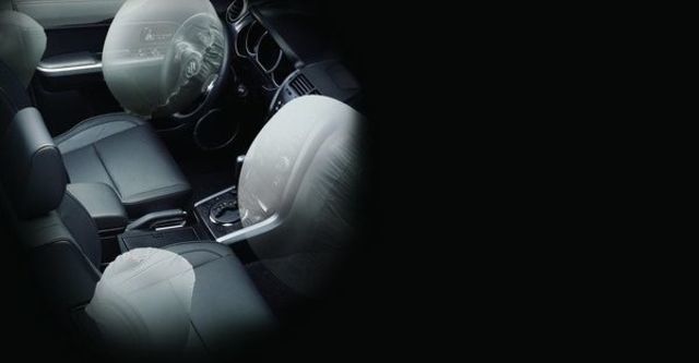 2013 Suzuki Grand Vitara JP 2.4  第10張相片