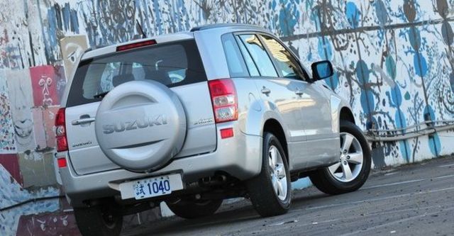 2010 Suzuki Grand Vitara JP 2.4  第15張相片