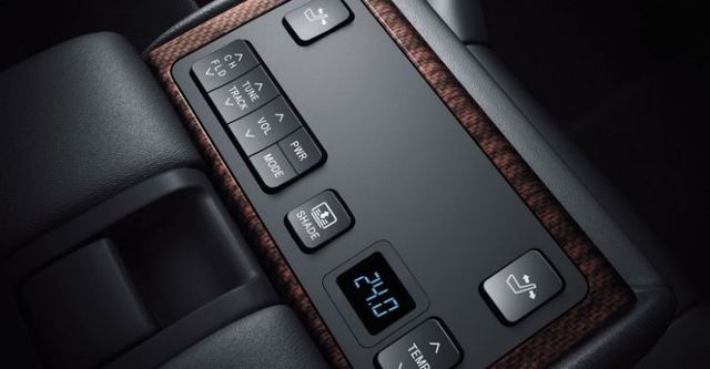 2015 Toyota Camry(NEW) Hybrid旗艦  第8張相片