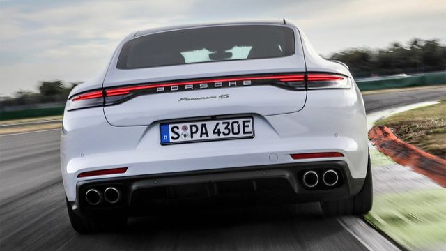 2021 Porsche Panamera 4 S E-Hybrid  第4張相片