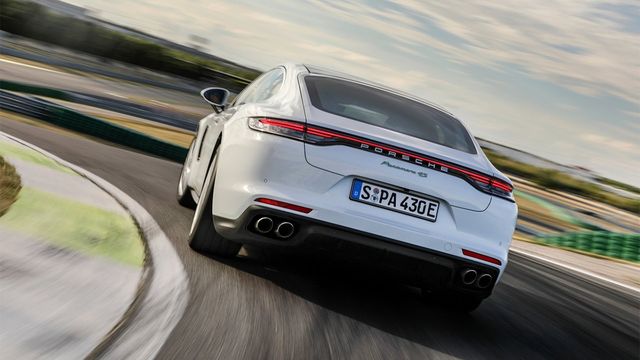 2021 Porsche Panamera 4 S E-Hybrid  第5張相片