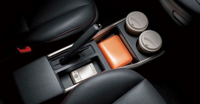 2015 Toyota Wish 2.0尊爵智慧行  第10張相片