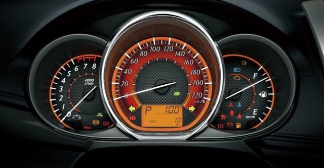 2015 Toyota Yaris 1.5經典  第8張相片