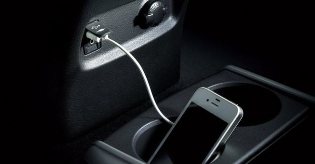 2014 Toyota Wish 2.0豪華  第8張相片