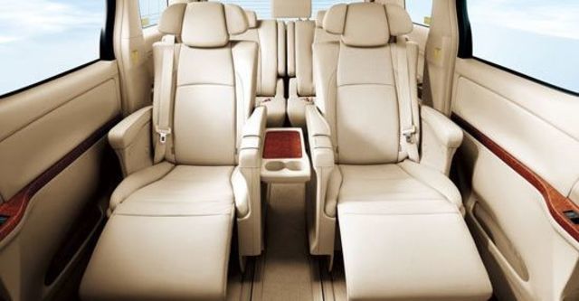 2013 Toyota Alphard 3.5  第11張相片