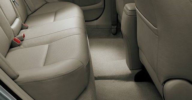 2013 Toyota Corolla Altis 1.8 E經典版  第10張相片