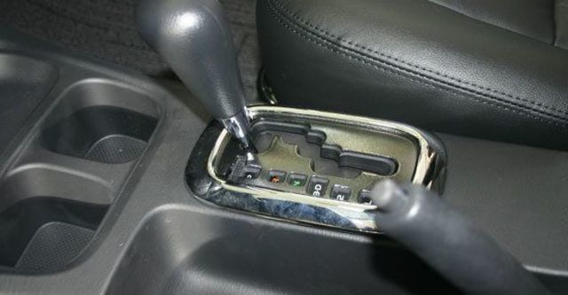 2013 Toyota Innova 2.0 E  第5張相片
