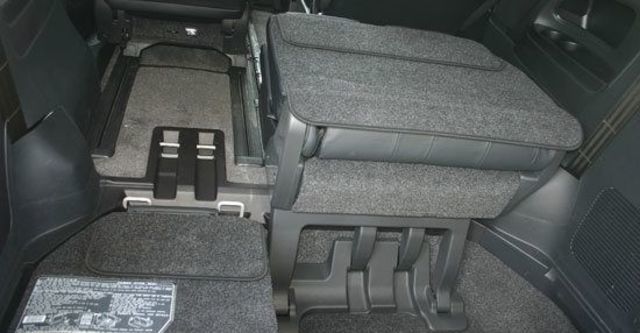 2013 Toyota Previa 2.4  第5張相片