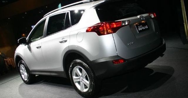 2013 Toyota RAV4 2.5 4WD旗艦版  第3張相片