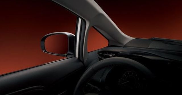 2013 Toyota Wish 2.0尊爵  第7張相片