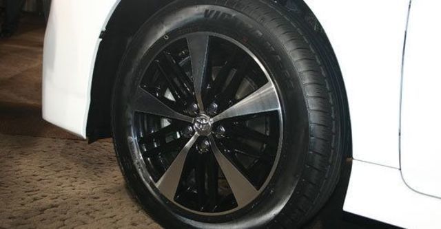 2013 Toyota Wish 2.0雅緻  第11張相片