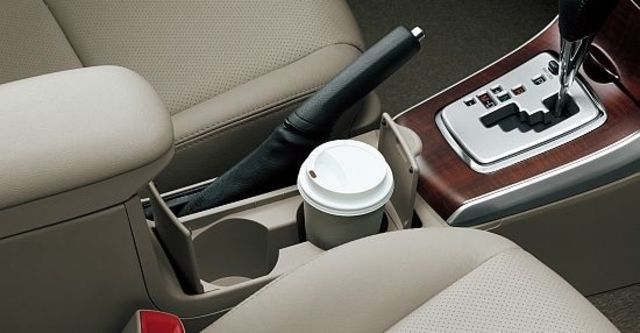 2012 Toyota Corolla Altis 1.8 E  第9張相片