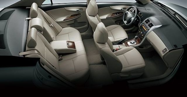 2012 Toyota Corolla Altis 1.8 E經典版  第4張相片