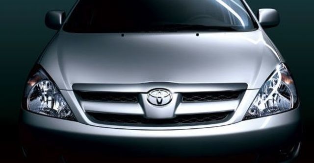 2012 Toyota Innova 2.0 J手排  第3張相片