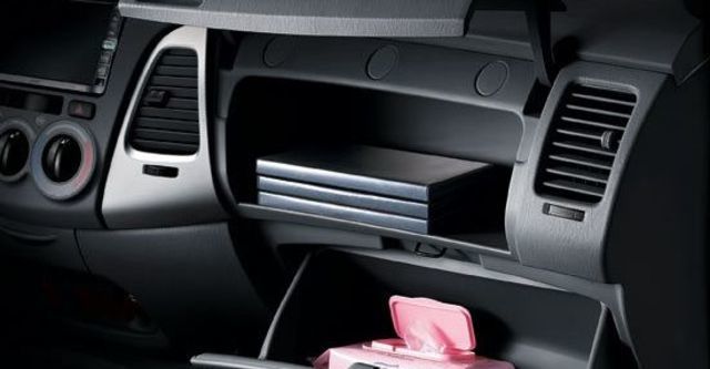 2012 Toyota Innova 2.0 J自排  第7張相片