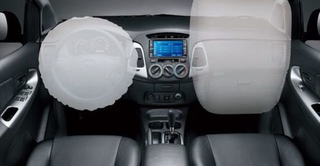 2012 Toyota Innova 2.0 J自排  第12張相片