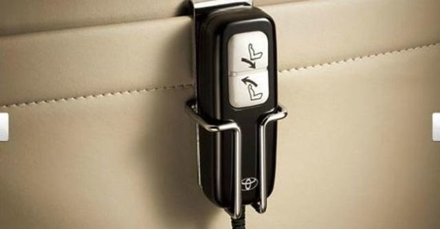 2012 Toyota Previa 3.5福祉車  第6張相片