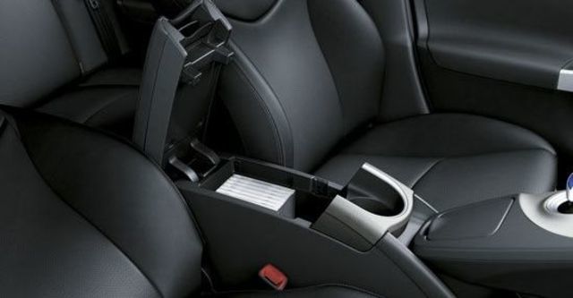 2012 Toyota Prius 1.8 E-Grade  第10張相片