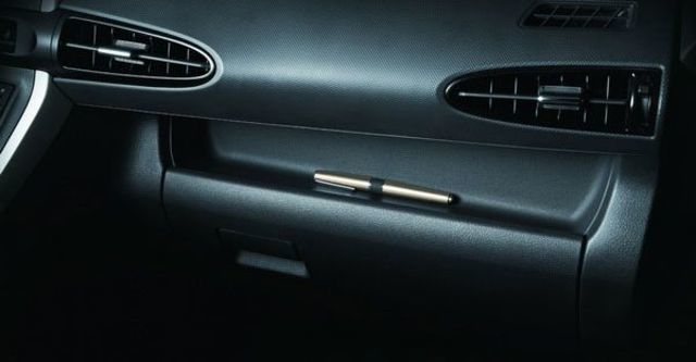 2012 Toyota Wish 2.0 G-Opt  第13張相片