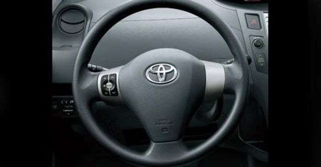 2012 Toyota Yaris 1.5 G Leather  第11張相片