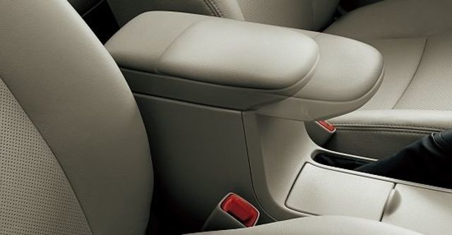 2011 Toyota Corolla Altis 1.8 E  第8張相片