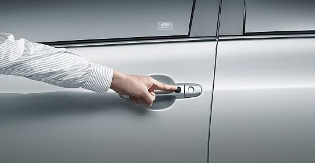 2011 Toyota Corolla Altis 2.0 G  第7張相片