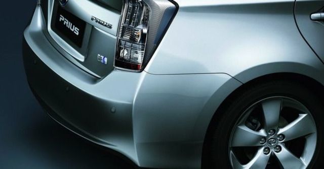 2011 Toyota Prius 1.8  第14張相片