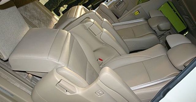 2010 Toyota Alphard 2.4  第6張相片