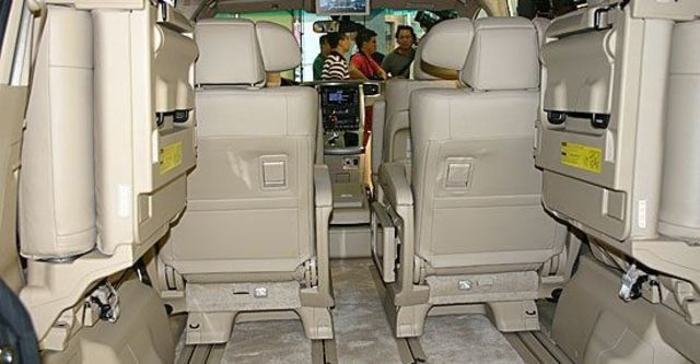 2010 Toyota Alphard 2.4  第7張相片