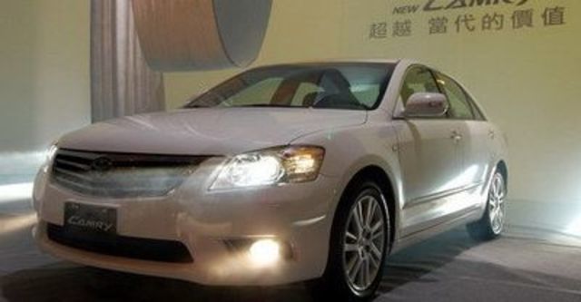 2010 Toyota Camry 2.4 G經典版  第2張相片
