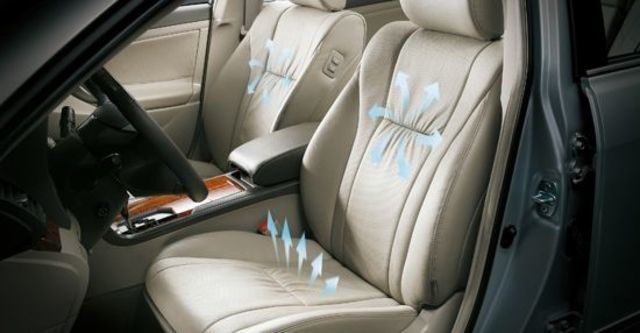 2010 Toyota Camry 3.5 V尊爵版  第14張相片