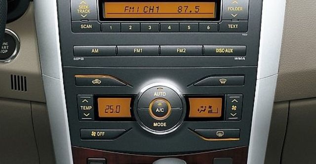 2010 Toyota Corolla Altis 1.8 E經典版  第5張相片