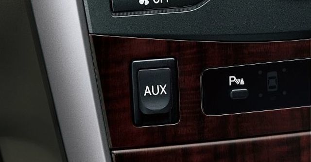 2010 Toyota Corolla Altis 1.8 E經典版  第6張相片