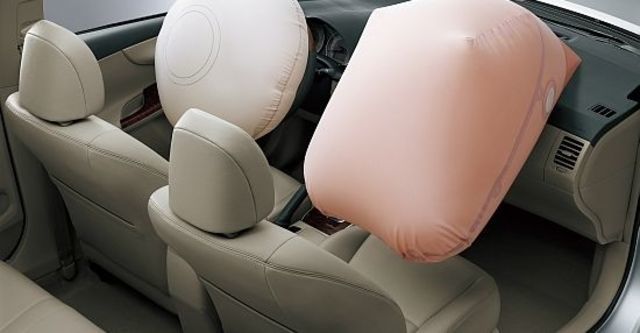 2010 Toyota Corolla Altis 1.8 J  第9張相片