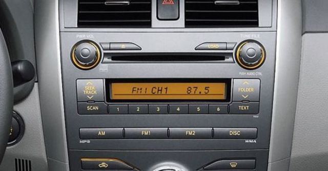 2010 Toyota Corolla Altis 1.8 J經典版  第11張相片