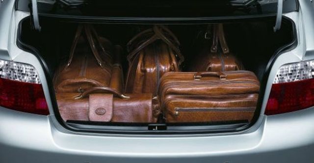 2010 Toyota Vios 1.5 J經典  第7張相片