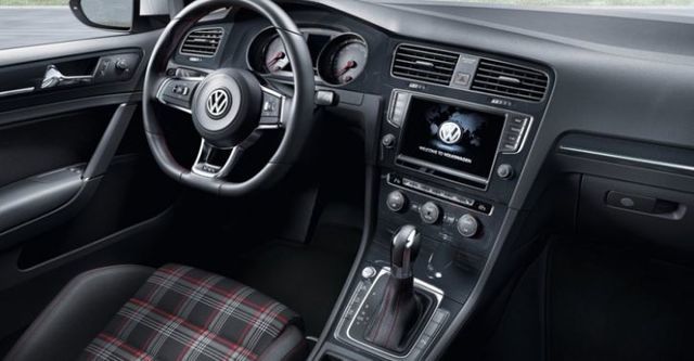 2015 Volkswagen Golf GTI  第9張相片