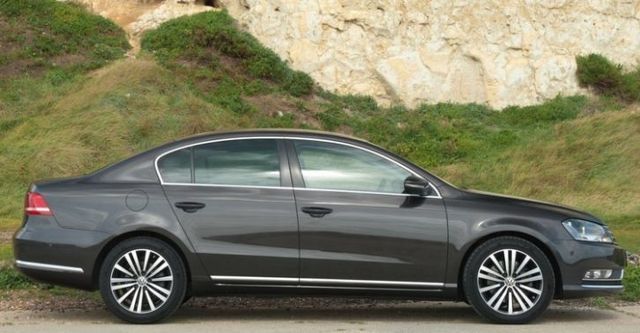 2014 Volkswagen Passat Sedan 2.0 TDI BlueMotion  第4張相片