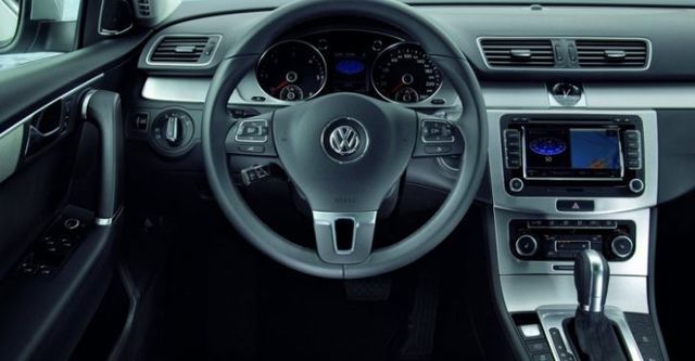 2014 Volkswagen Passat Sedan 2.0 TSI  第7張相片