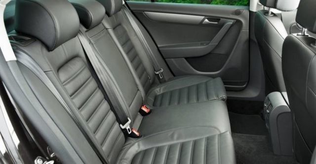2014 Volkswagen Passat Sedan 2.0 TSI  第9張相片