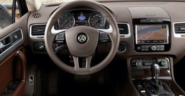2014 Volkswagen Touareg 3.0 TDI BlueMotion  第8張相片