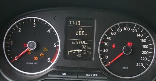 2013 Volkswagen Amarok 2.0 TDI M6  第9張相片