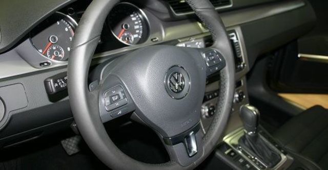 2013 Volkswagen CC 2.0 TDI BlueMotion  第6張相片