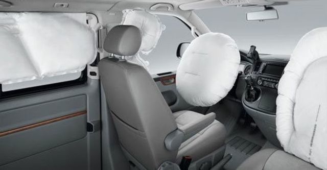 2013 Volkswagen Multivan 2.0 TDI 4Motion  第10張相片