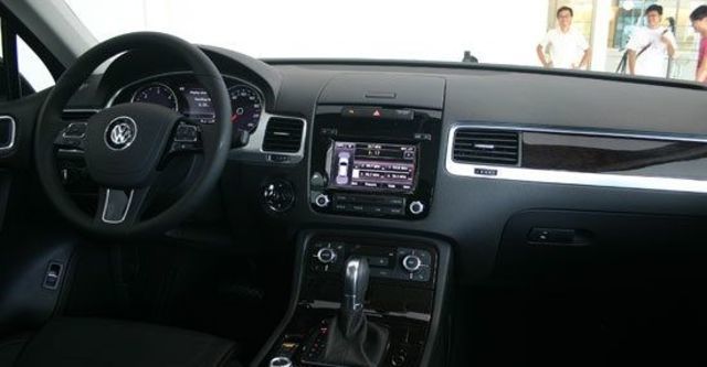 2013 Volkswagen Touareg 3.0 TDI BlueMotion  第4張相片