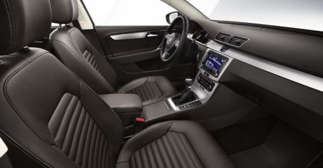 2012 Volkswagen Passat Variant 2.0 TDI BlueMotion  第7張相片