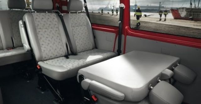 2011 Volkswagen Kombi 2.0 TDI 客車  第7張相片