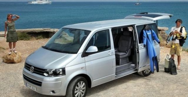 2010 Volkswagen Caravelle L 2.0 TDI  第2張相片