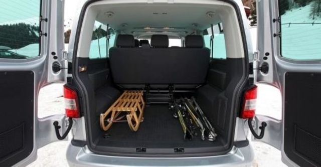 2010 Volkswagen Caravelle L 2.0 TDI M5  第2張相片